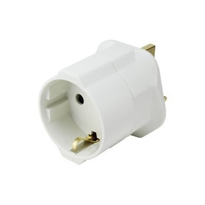 Adaptador enchufe Ingles-Europeo. Incorpora fusible- Bombillasytubos